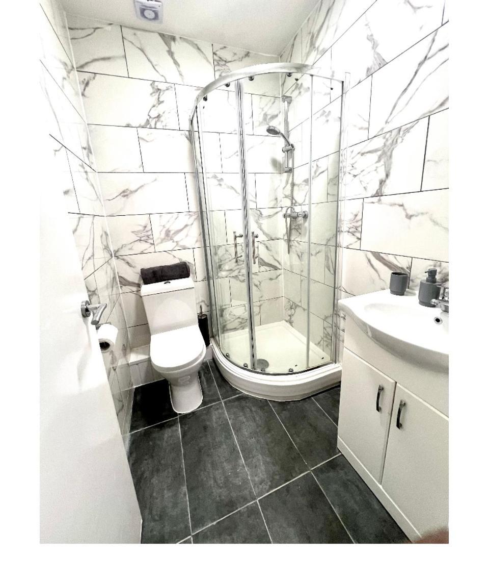 Central Locations 1 Bed Apartments Sleeps 4 伦敦 外观 照片