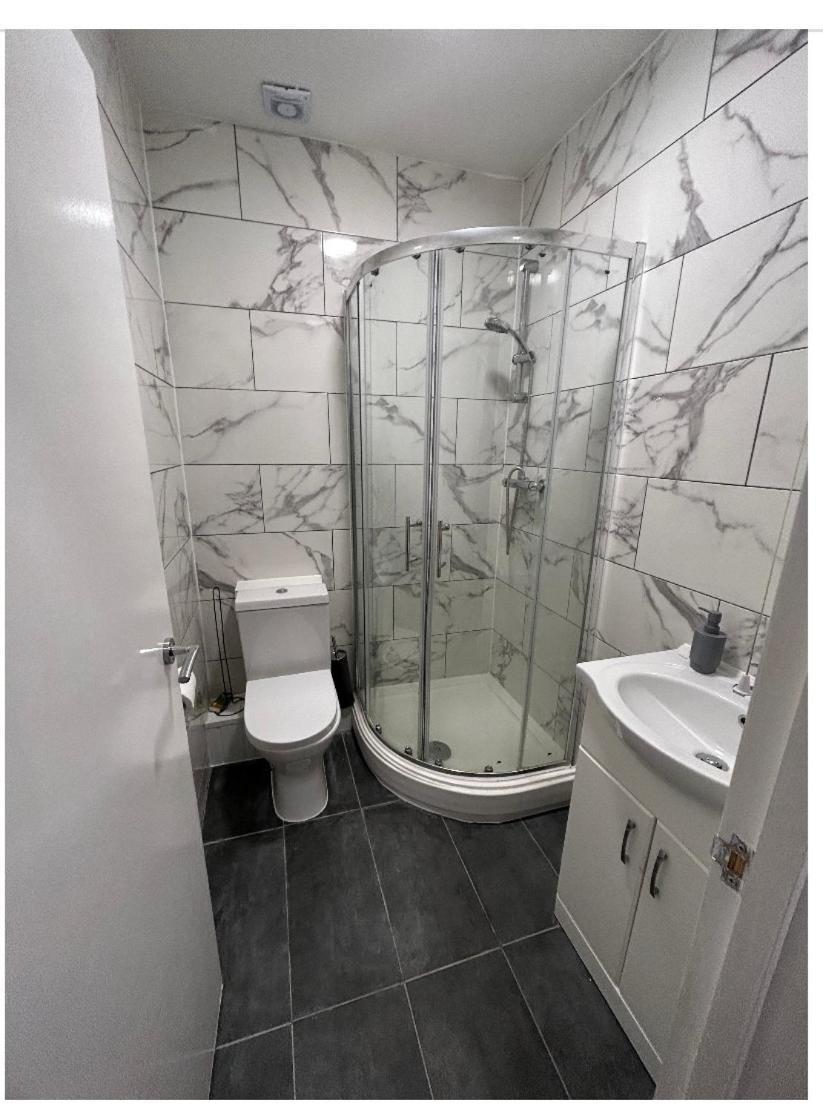 Central Locations 1 Bed Apartments Sleeps 4 伦敦 外观 照片